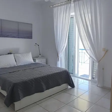 White Apartment *