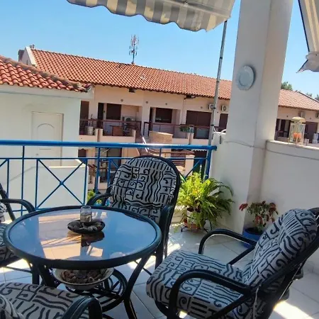 Lejlighed White Yerakini